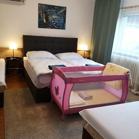 Apartmany Centro & Jacuzzi Piest'any Ngoại thất bức ảnh