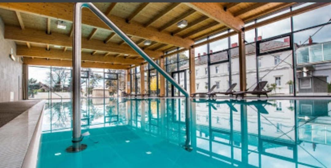 Apartmany Centro & Jacuzzi Piest'any Ngoại thất bức ảnh