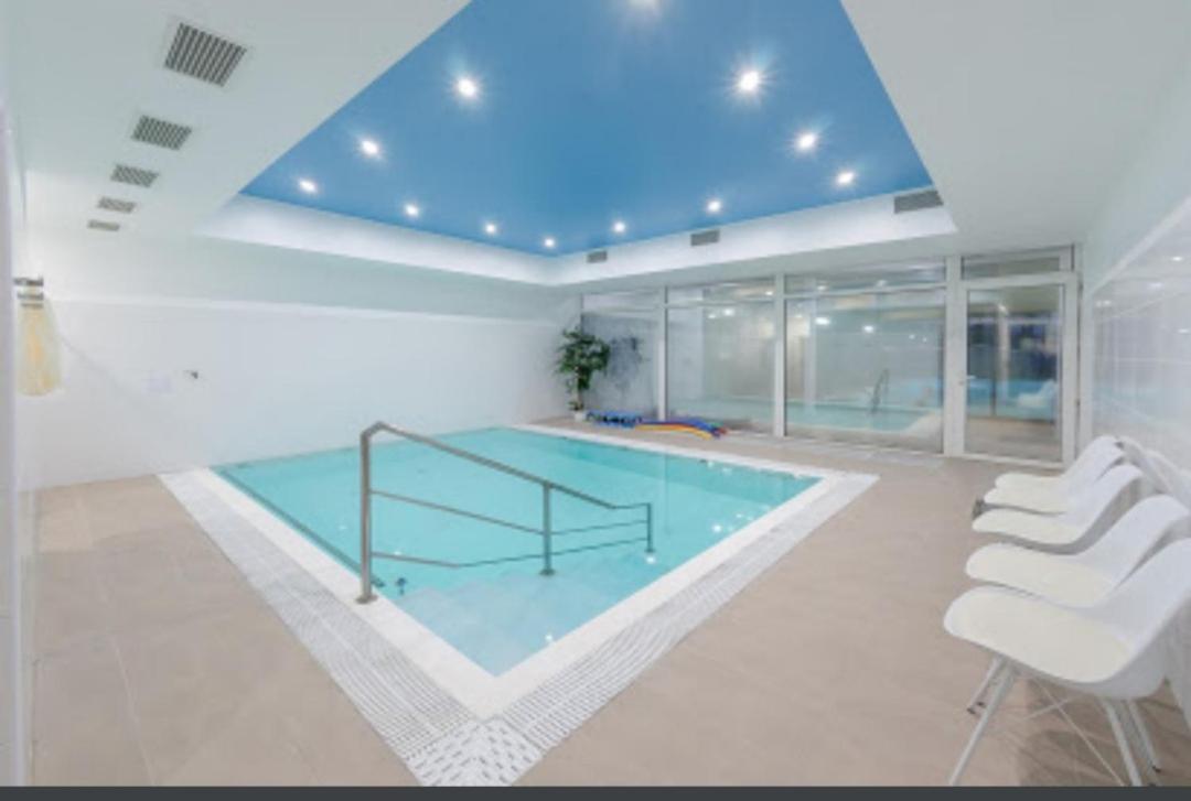Apartmany Centro & Jacuzzi Piest'any Ngoại thất bức ảnh