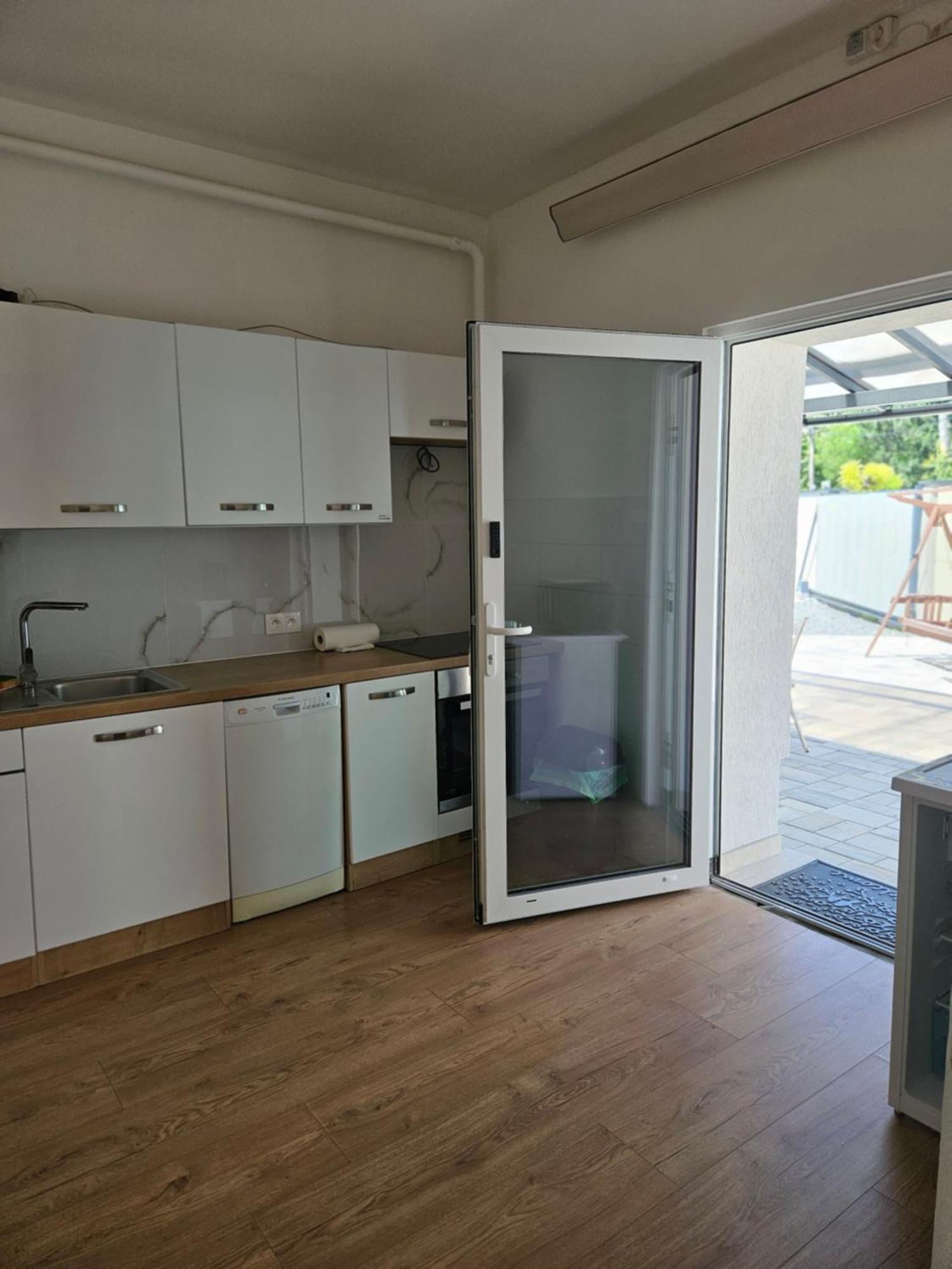 Apartmany Centro & Jacuzzi Piest'any Ngoại thất bức ảnh