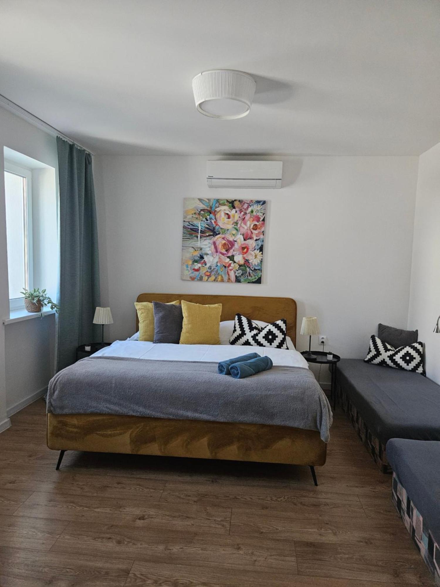 Apartmany Centro & Jacuzzi Piest'any Ngoại thất bức ảnh